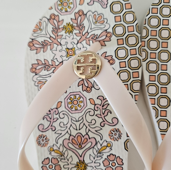 NWOT Tory Burch Hicks Garden Flip Flops - Picture 3 of 15